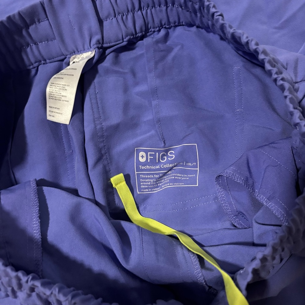 Figs Blueberry Scrub Set Size XXL - Picture 3 of 3